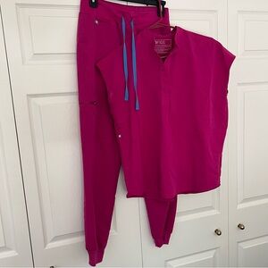 Figs Rafaela Top and Zamora Jogger Set